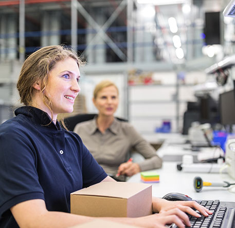 Was verdient ein Logistiker? Unique gibt Aufschluss über das Gehalt und die Rahmenbedingungen dafür, wie hoch es ausfällt.