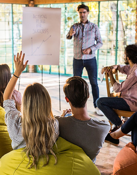 mitarbeitertrainings 457x585