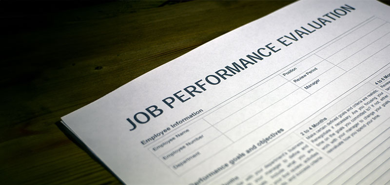 Zwischenzeugnis richtig anfordern – Worauf es ankommt und wie Sie davon profitieren